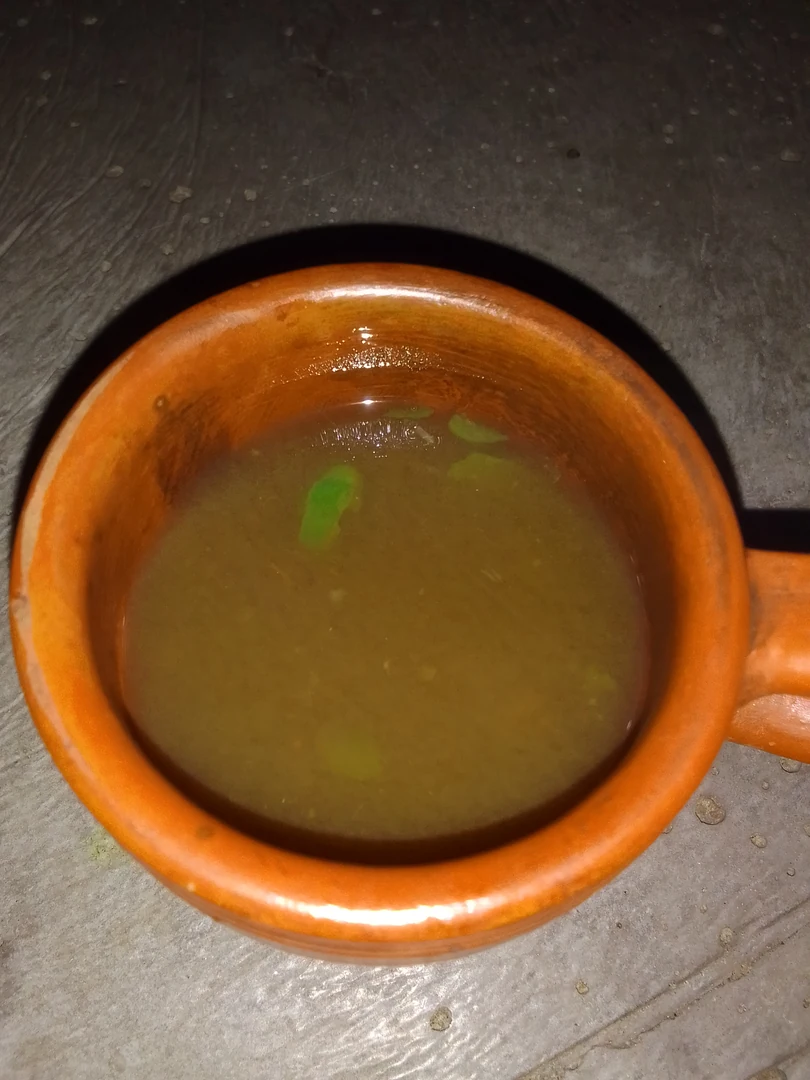 अदरक की गर्म चाय